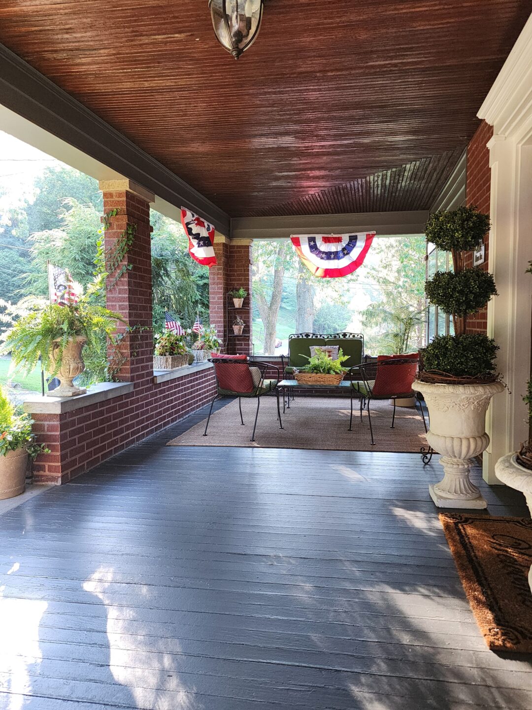 Follow The Yellow Brick Home - Festive Patriotic Porch Decorating Ideas
