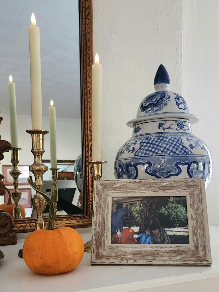 Simple Fall Mantel Ideas
